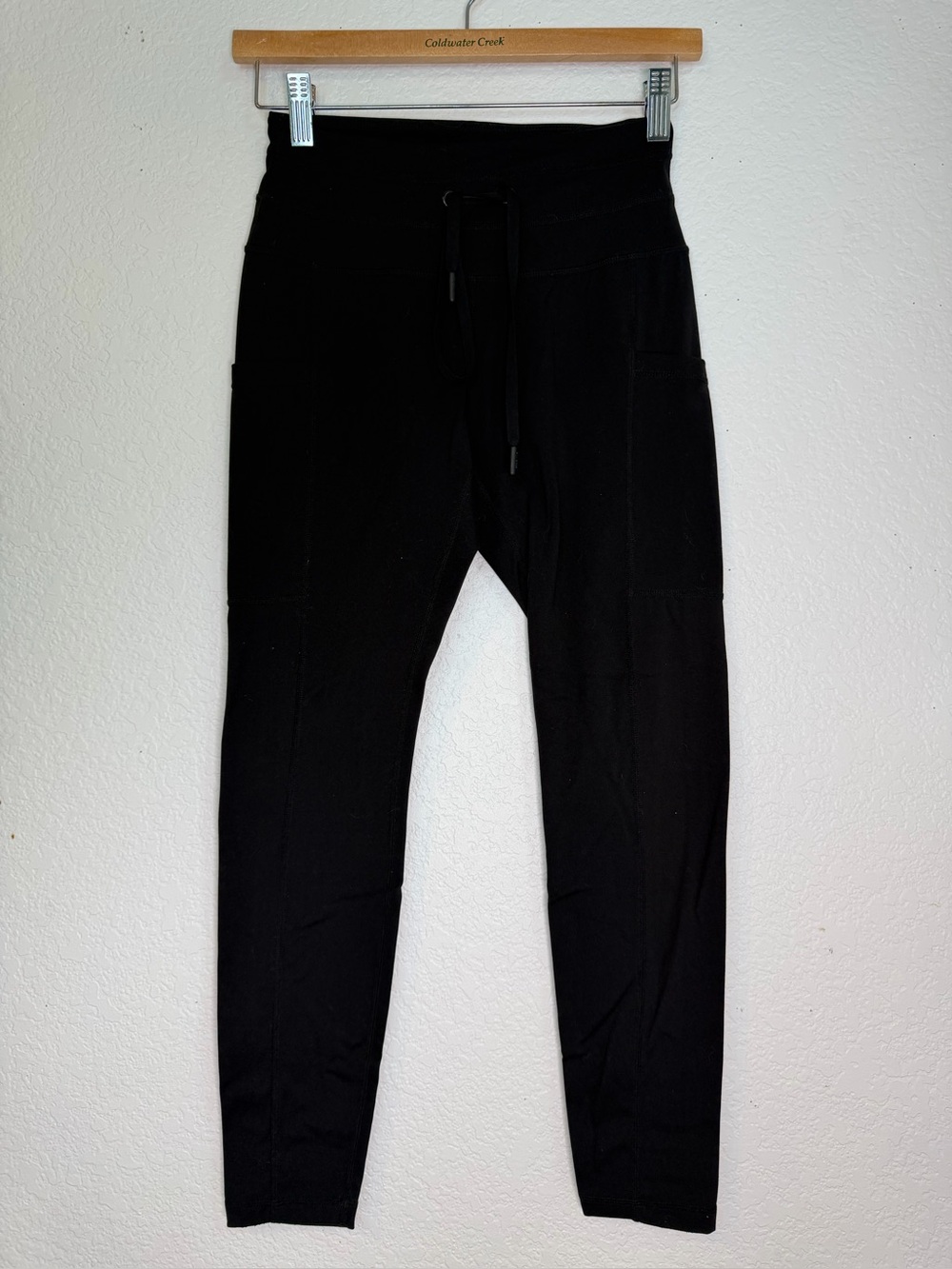 POPFLEX Cargo Leggings with pockets and a Drawstring Joggers in Black, S